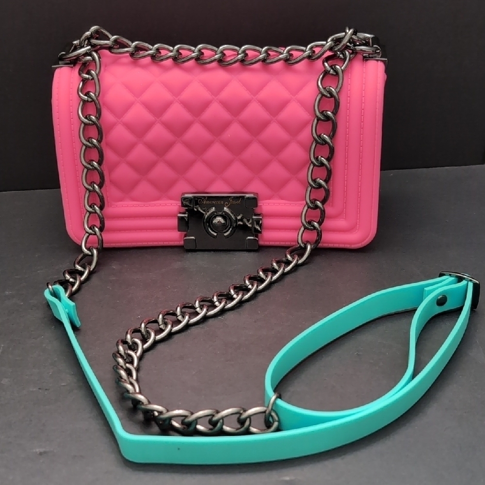 American Jewel Girls Pink Quilted Gummy Shoulder Bag with Chain Link Strap.